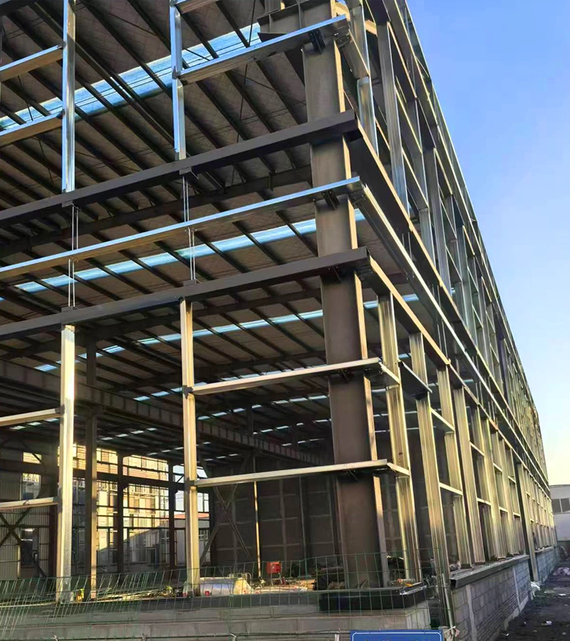 Armazéns de Estrutura Metálica e Edifícios Logísticos